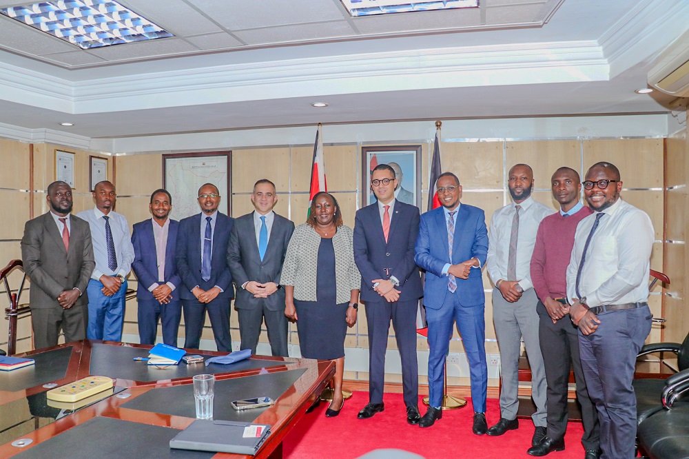 CHEDID RE DELEGATION PAYS COURTESY VISIT TO KENYA RE